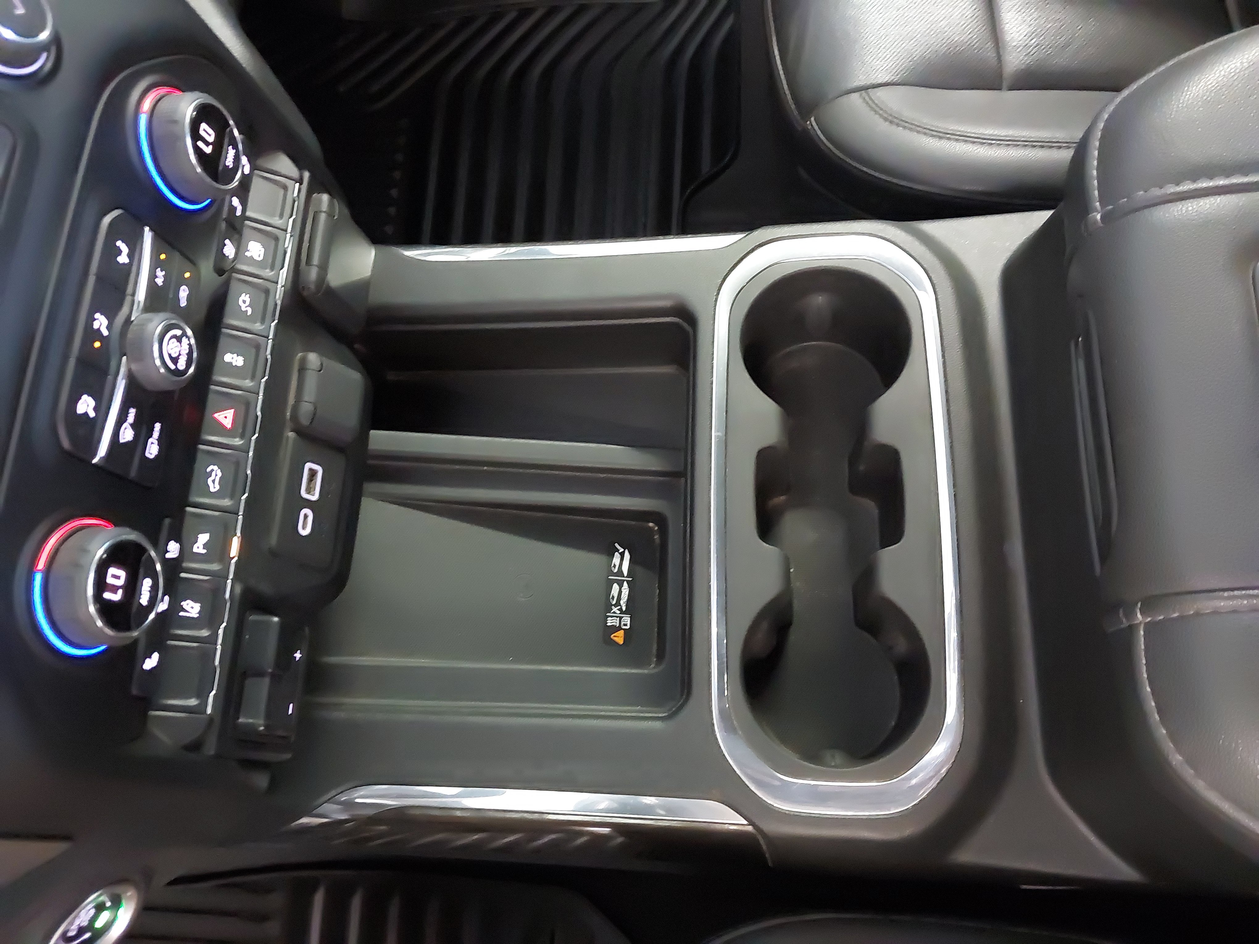 Used 2022 Chevrolet Silverado 2500 LTZ w/ LTZ Premium Package AWD/4WD image 22