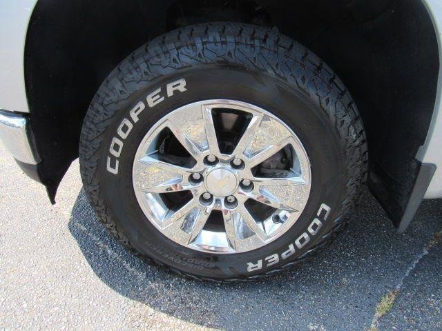 Used 2019 Chevrolet Silverado 1500 LT w/ All-Star Edition AWD/4WD image 7