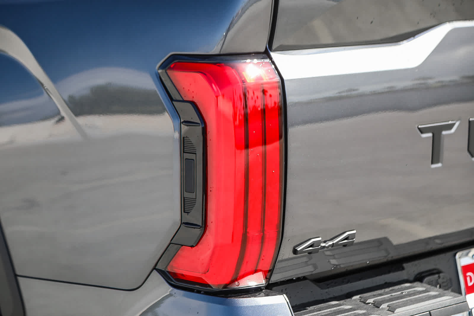 New 2026 Toyota Tundra Limited AWD/4WD image 9