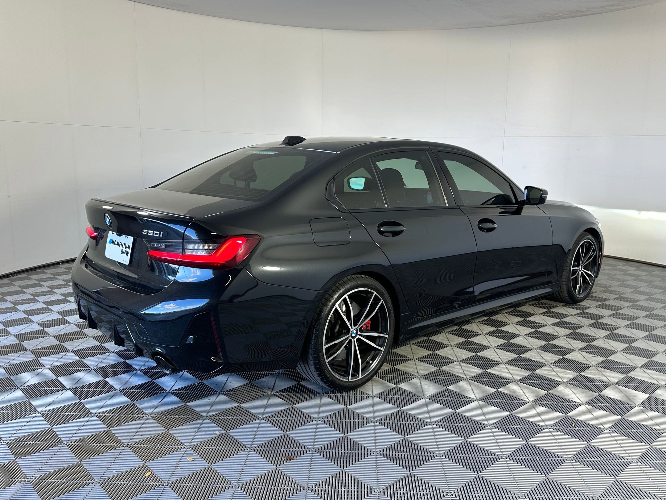 Certified 2023 BMW 330i Sedan w/ M Sport Package image 7