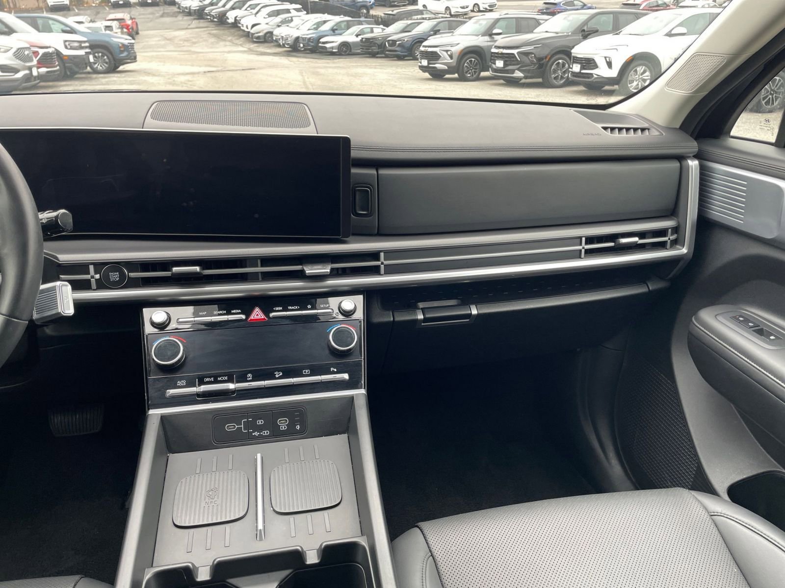 Used 2025 Hyundai Santa Fe SEL image 35