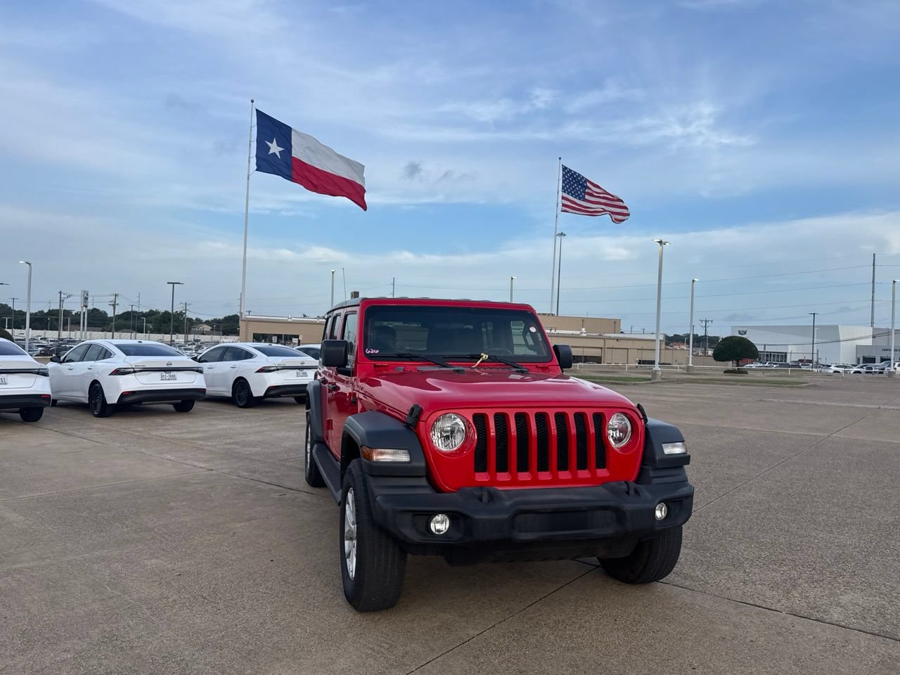 Used 2023 Jeep Wrangler Unlimited Sport AWD/4WD image 3