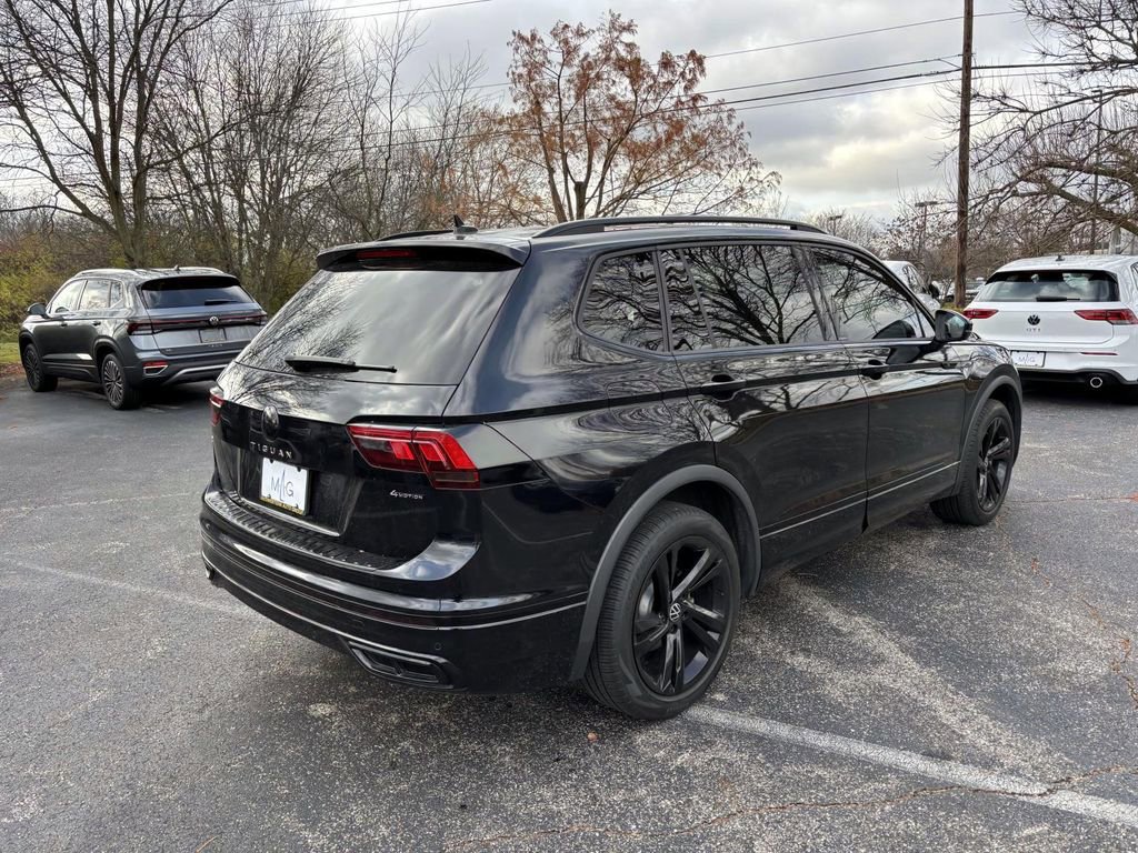 Used 2023 Volkswagen Tiguan SE R-Line image 7
