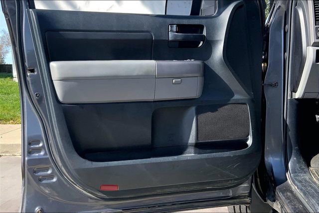 Used 2012 Toyota Tundra 4x4 CrewMax w/ Tow Pkg image 21