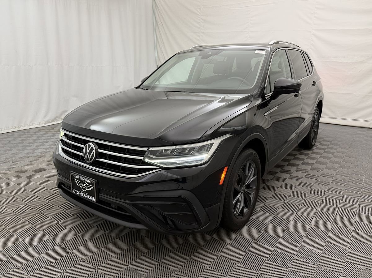 Used 2022 Volkswagen Tiguan SE AWD/4WD image 2