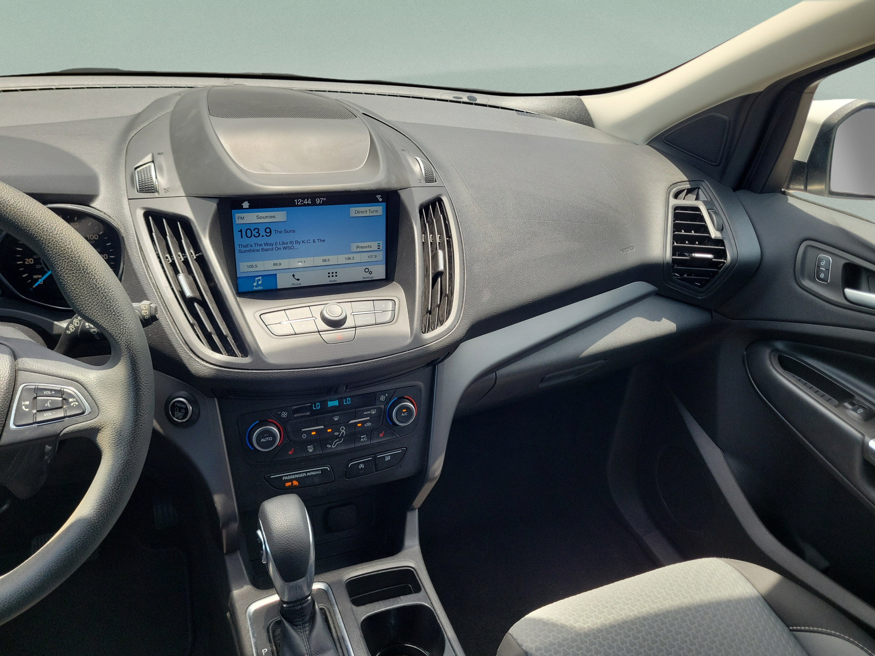Used 2019 Ford Escape SE FWD image 16