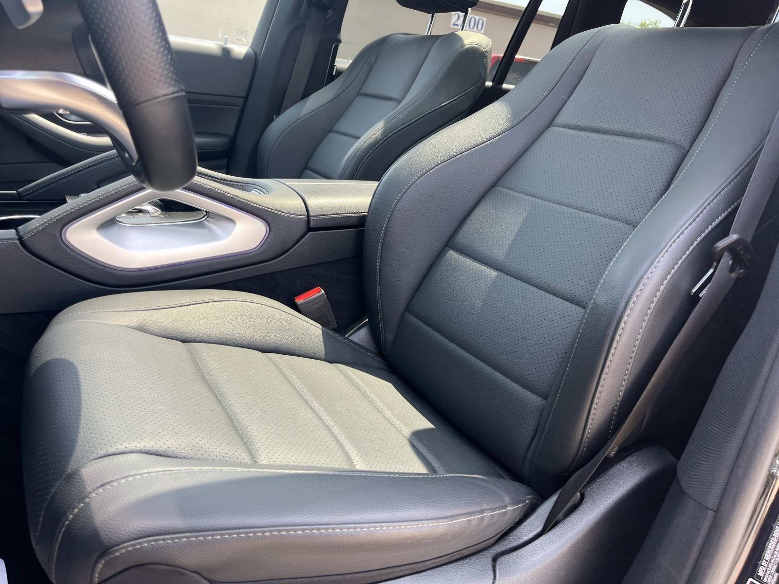 Used 2023 Mercedes-Benz GLS 450 4MATIC image 26