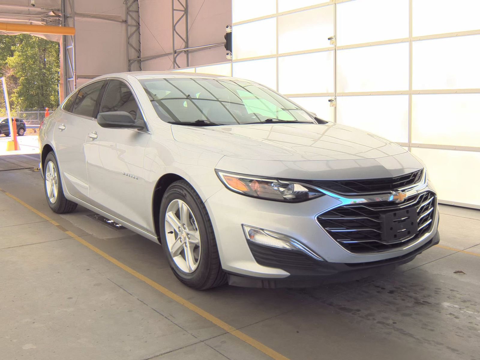 Used 2020 Chevrolet Malibu LS w/ LPO, Convenience Package 2 FWD image 5