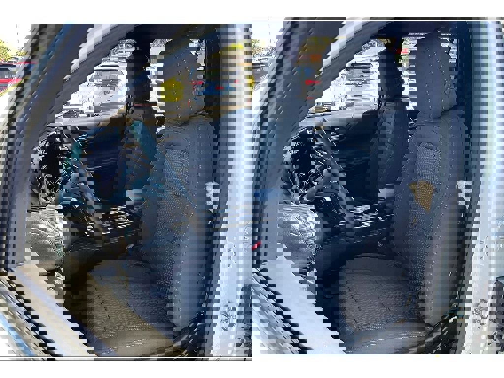 Used 2025 Chevrolet Equinox LT image 24