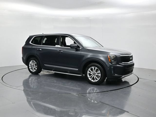 Used 2022 Kia Telluride LX AWD/4WD image 3