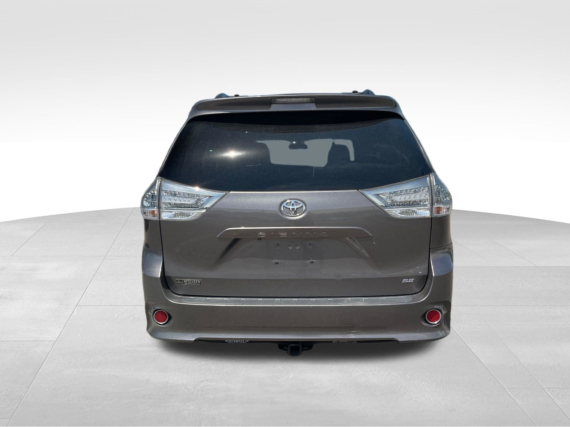 Used 2017 Toyota Sienna SE Premium FWD image 7