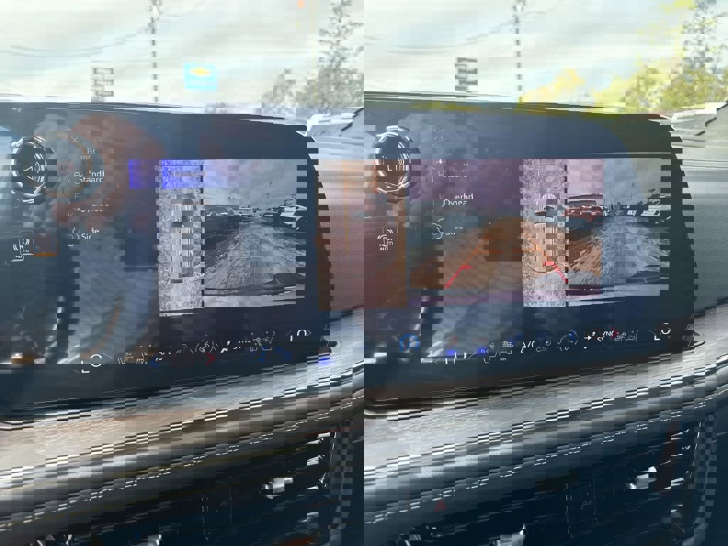 New 2026 Chevrolet Suburban Premier image 15