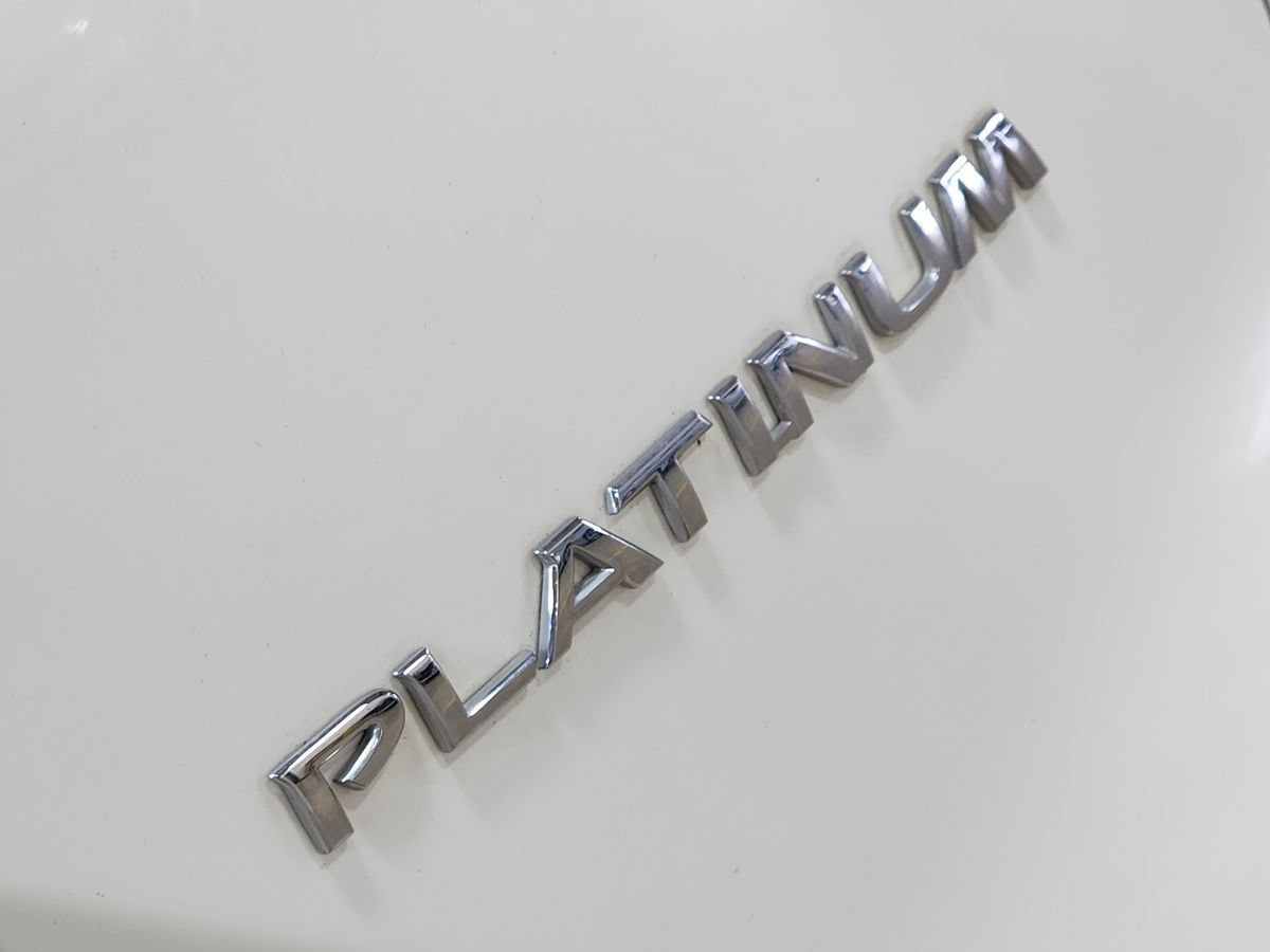 Used 2015 Nissan Murano Platinum w/ Platinum Technology Package FWD image 23