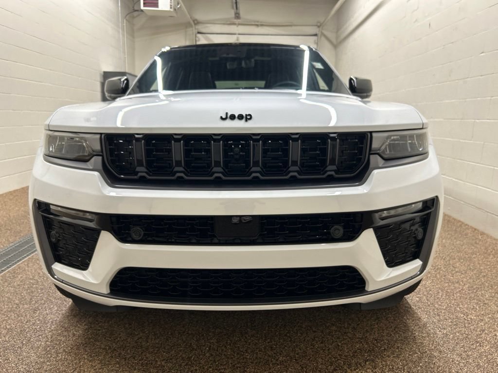 New 2026 Jeep Grand Cherokee Summit w/ Obsidian Package AWD/4WD image 6