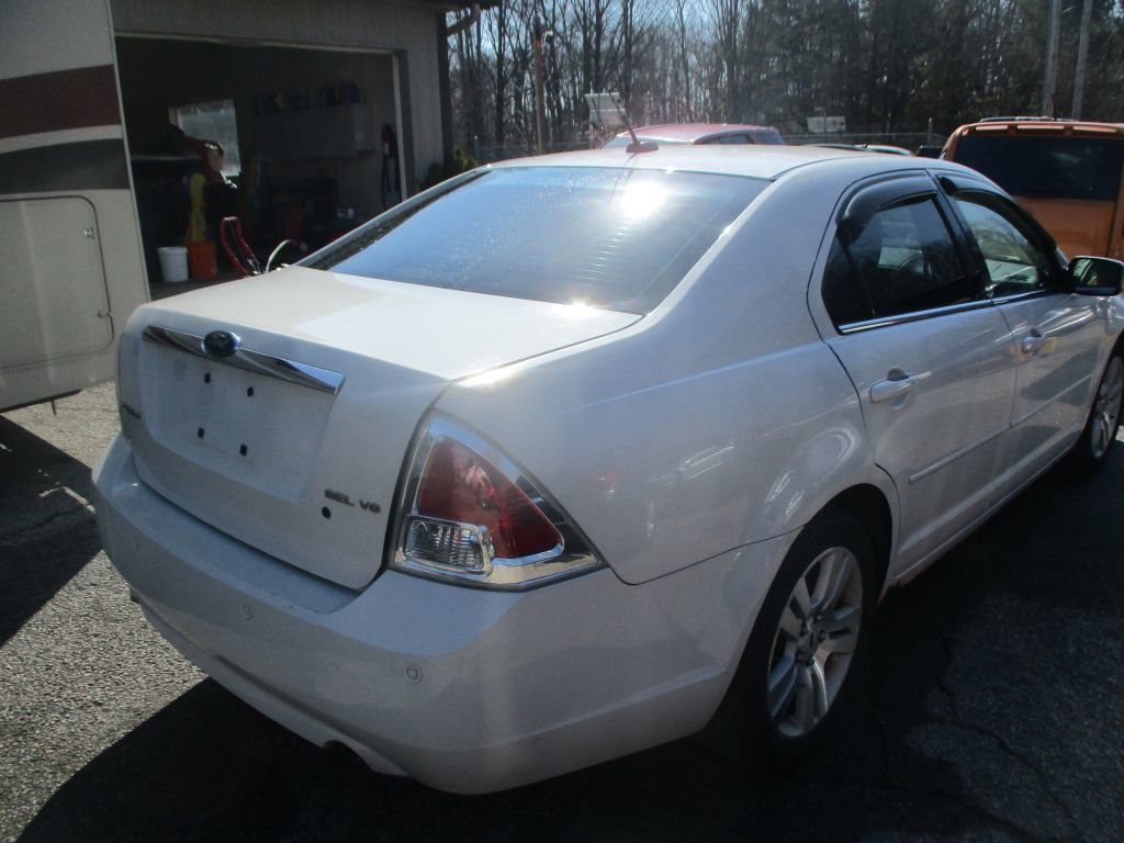 Used 2009 Ford Fusion SEL image 4