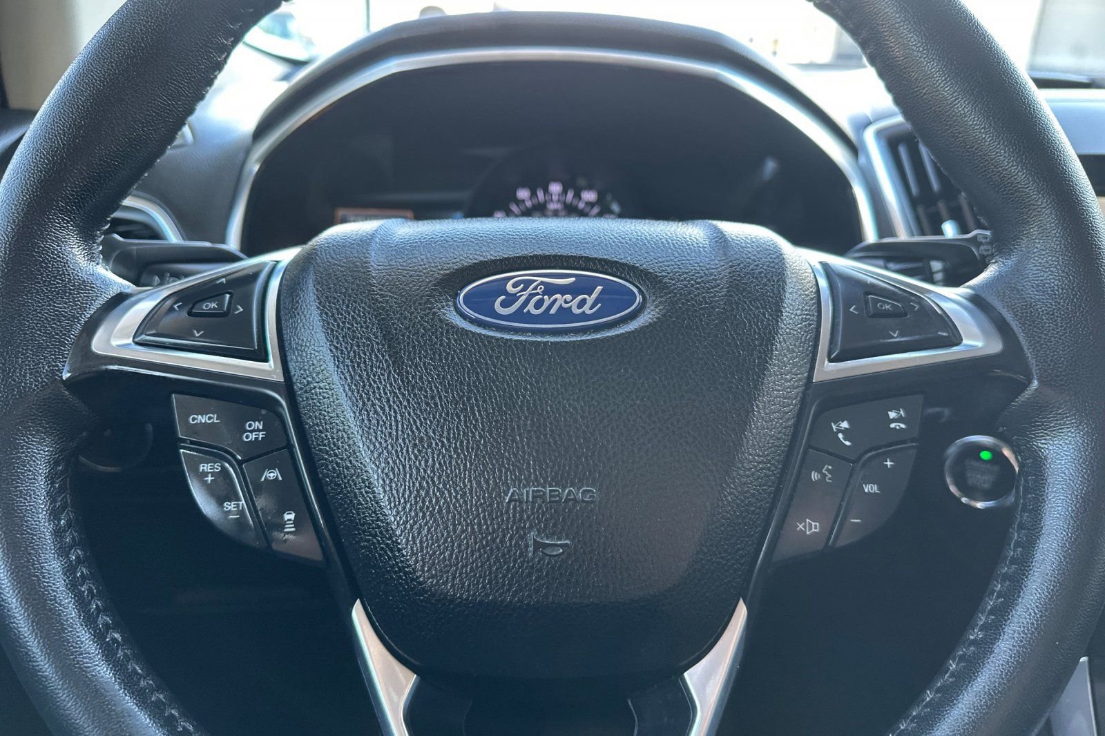 Used 2020 Ford Edge Titanium w/ Equipment Group 301A FWD image 24
