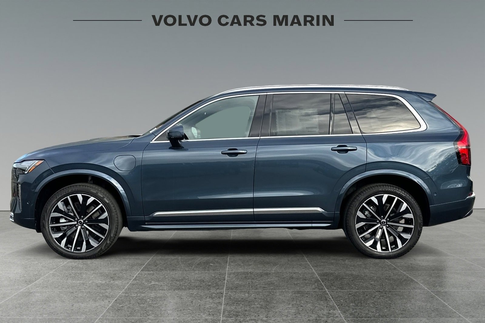 New 2026 Volvo XC90 T8 Plus image 5