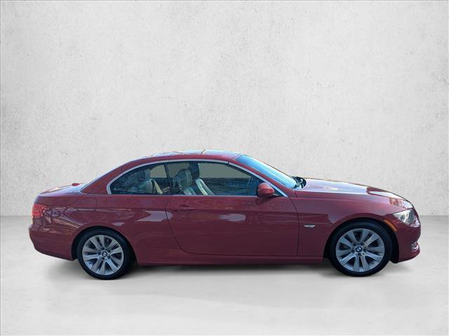 Used 2012 BMW 328i Convertible image 4