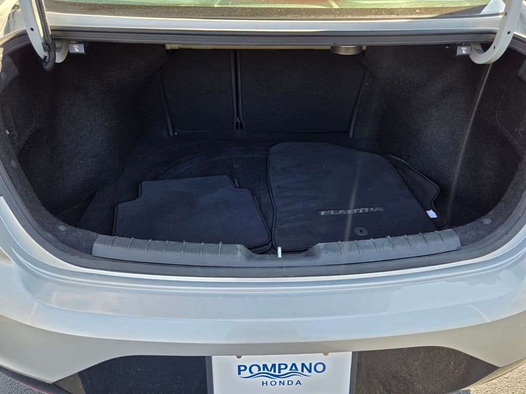 Used 2019 Hyundai Elantra Limited w/ Ultimate Package 02 image 14