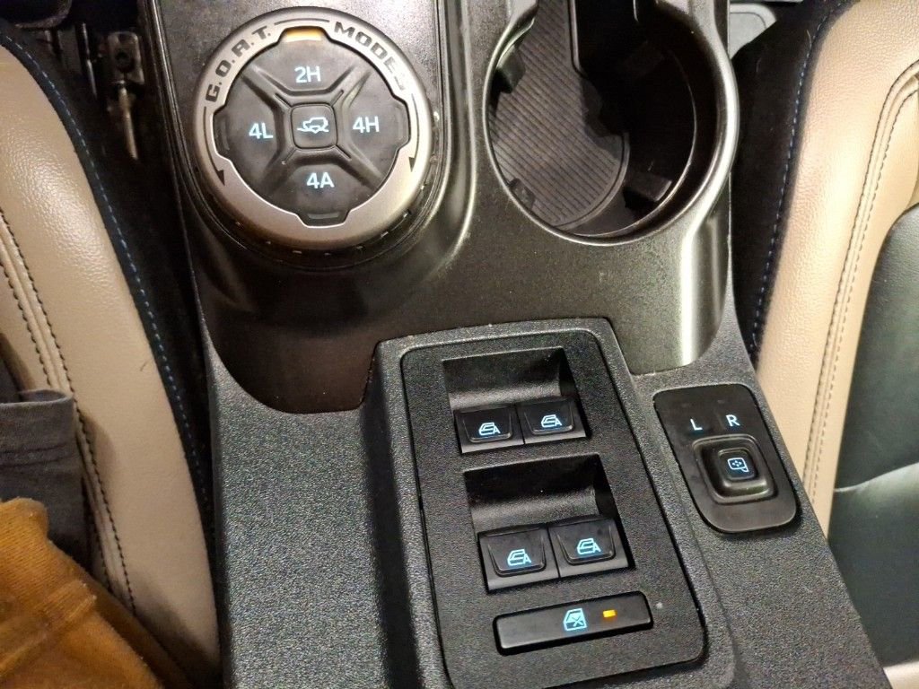 Used 2023 Ford Bronco Wildtrak image 29