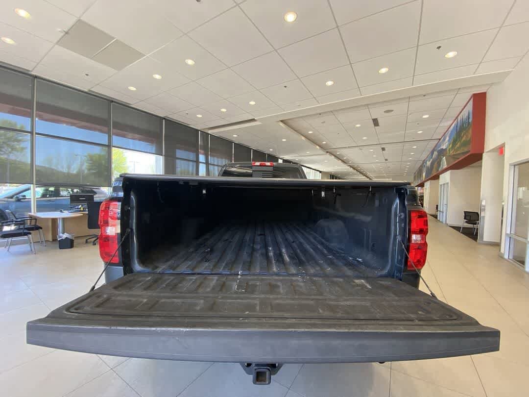 Used 2018 GMC Sierra 3500 Denali w/ Duramax Plus Package AWD/4WD image 27