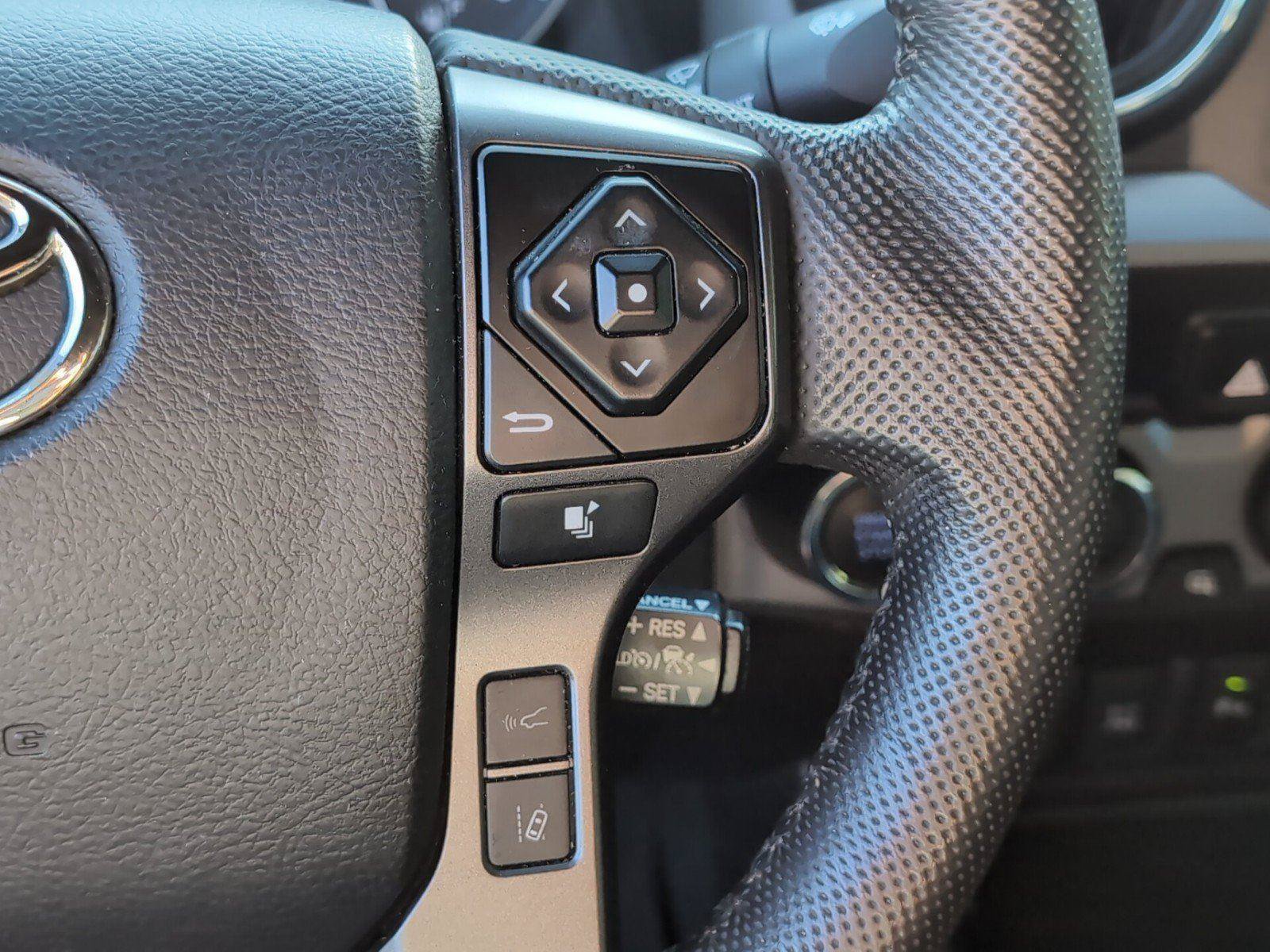 Used 2023 Toyota Tacoma TRD Pro AWD/4WD image 28