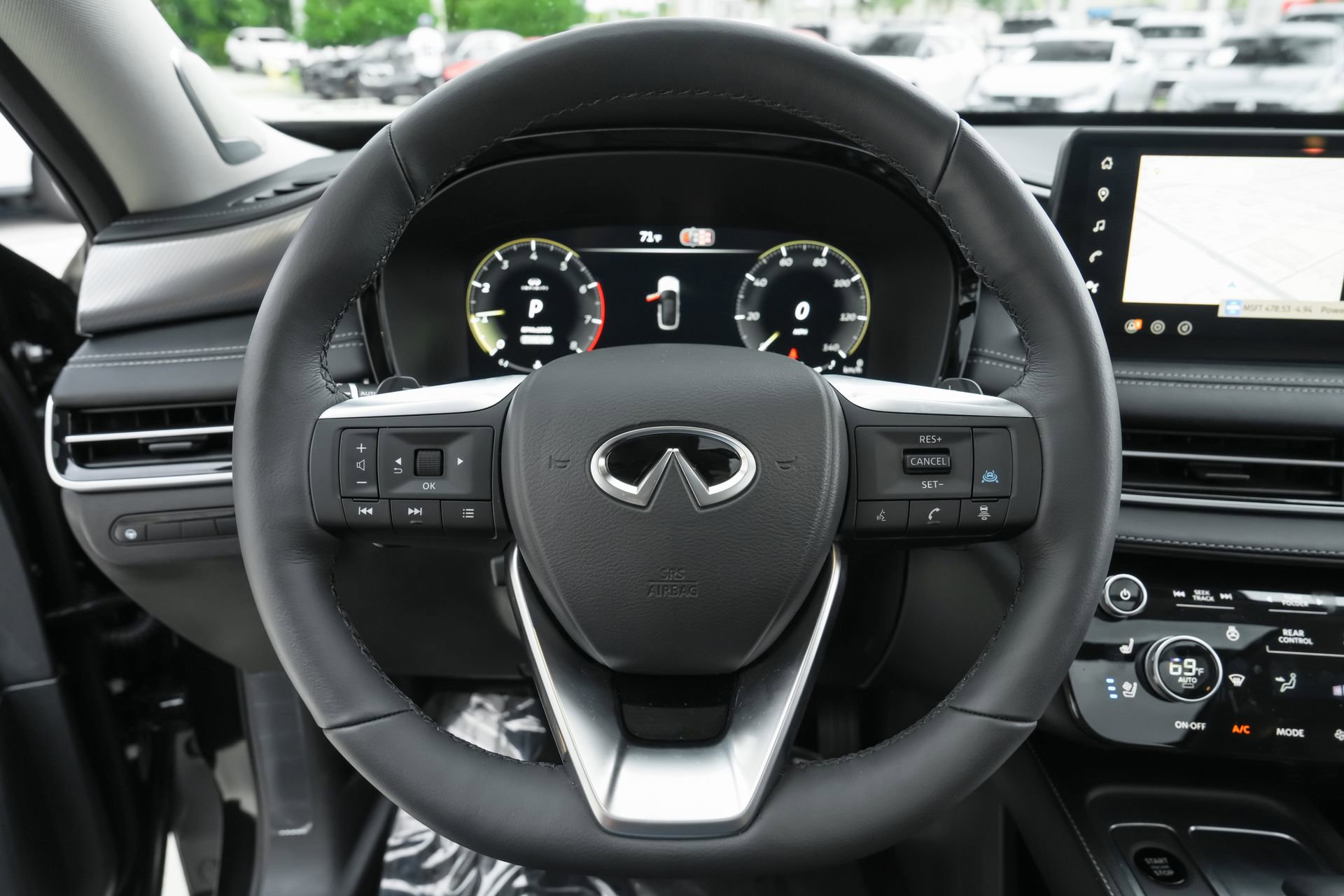 Used 2026 INFINITI QX60 Luxe w/ Cargo Package image 8