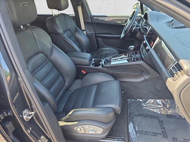 Used 2023 Porsche Macan GTS AWD/4WD image 10