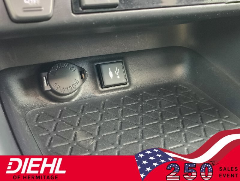Used 2019 Toyota RAV4 XSE w/ Carpet Mat Package AWD/4WD image 36