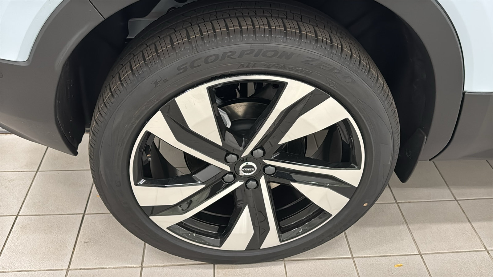 New 2026 Volvo XC40 B5 Ultra w/ Climate Package AWD/4WD image 31