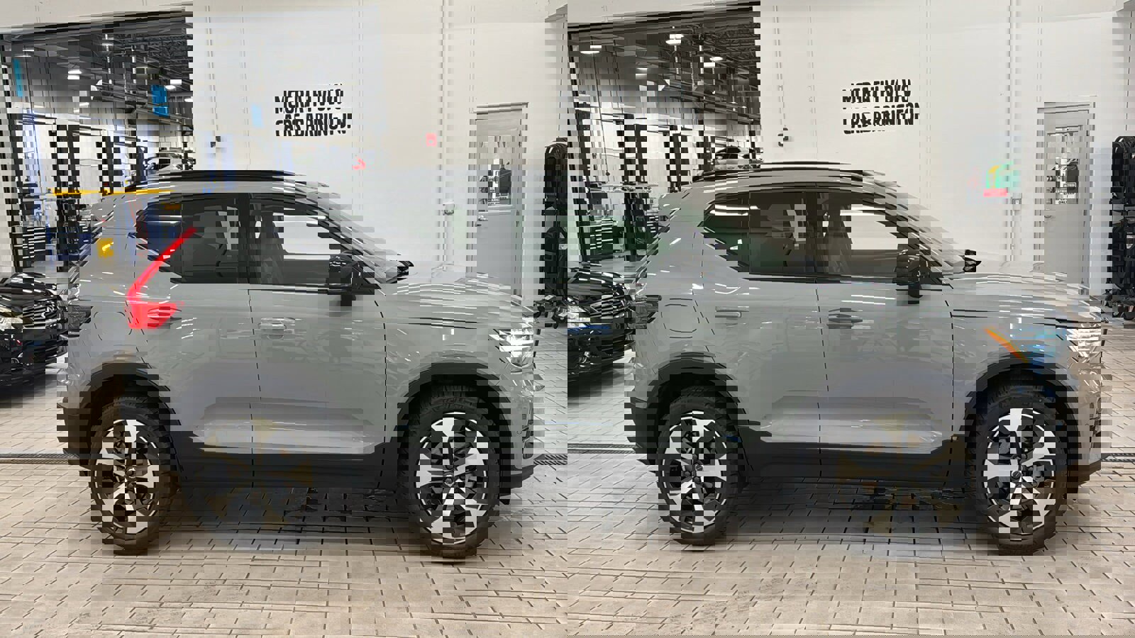 Used 2026 Volvo XC40 B5 Plus w/ Protection Package Premier image 4