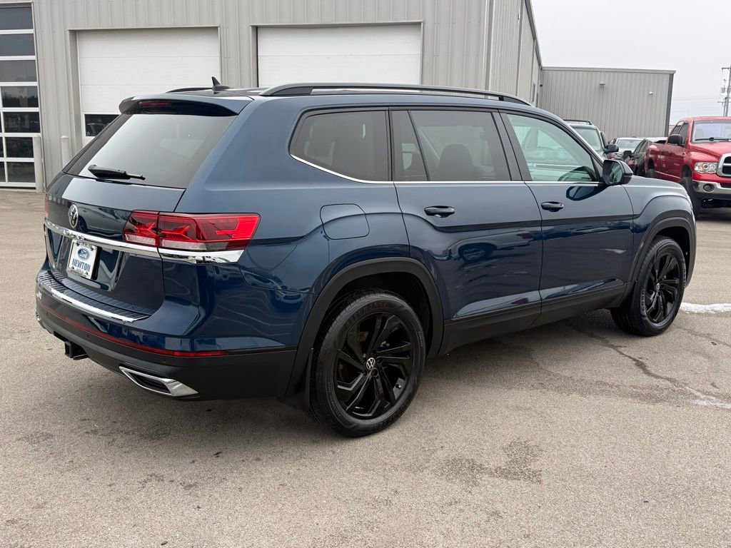 Used 2023 Volkswagen Atlas SE image 37