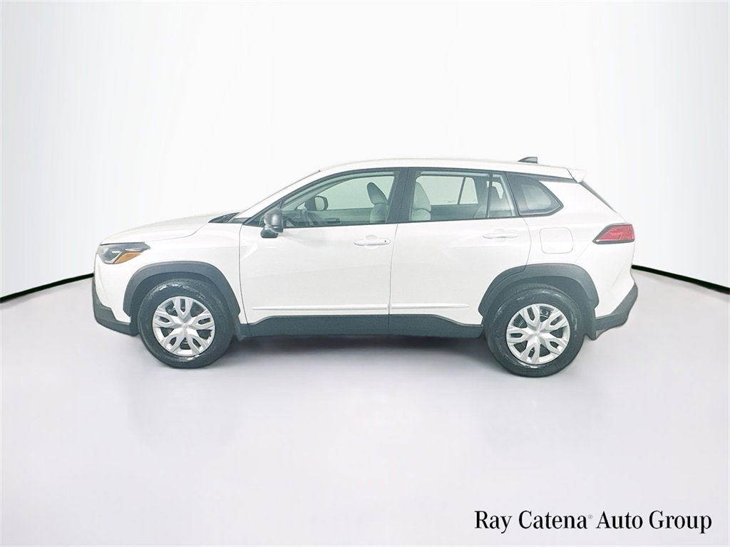 Used 2023 Toyota Corolla Cross L image 4