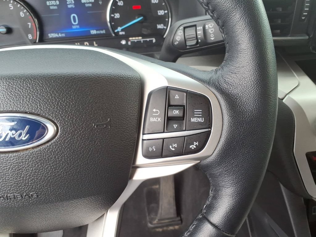 Used 2022 Ford Explorer XLT w/ Equipment Group 202A AWD/4WD image 25