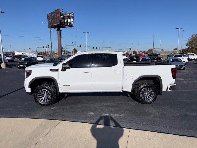 Used 2022 GMC Sierra 1500 AT4 w/ AT4 Premium Package image 5