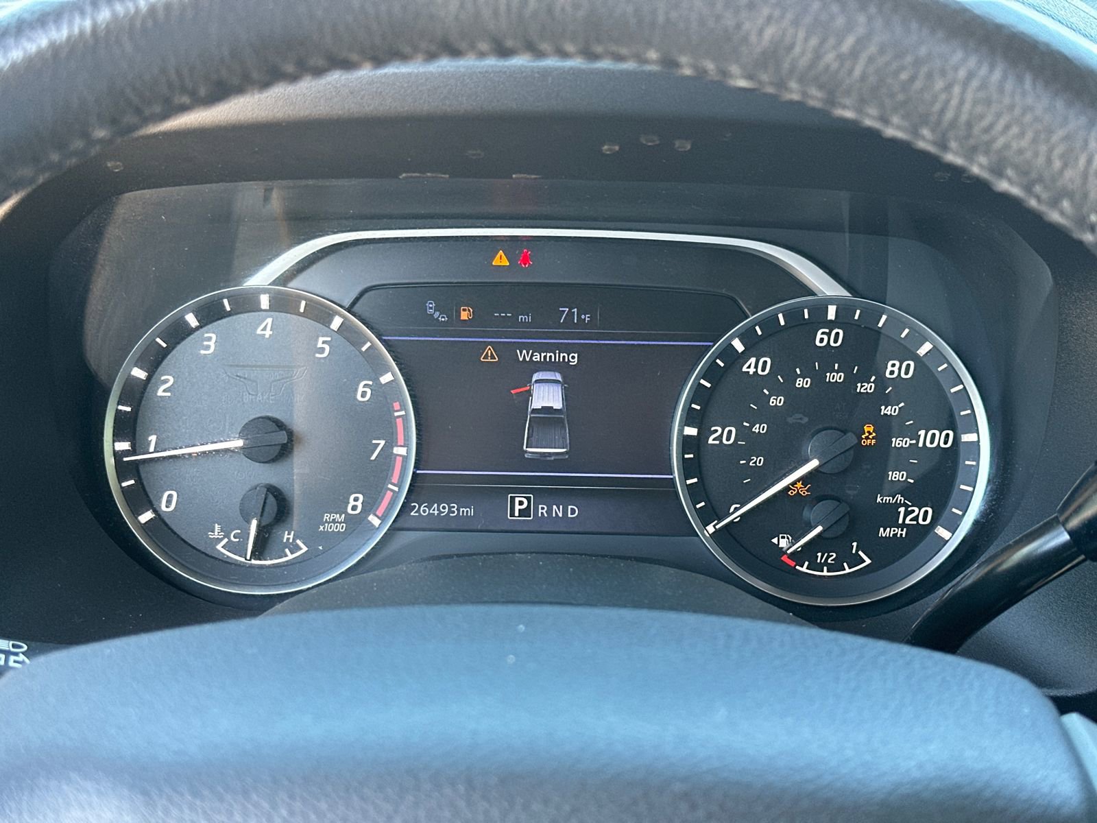 Used 2024 Nissan Titan SV w/ SV Convenience Package image 25