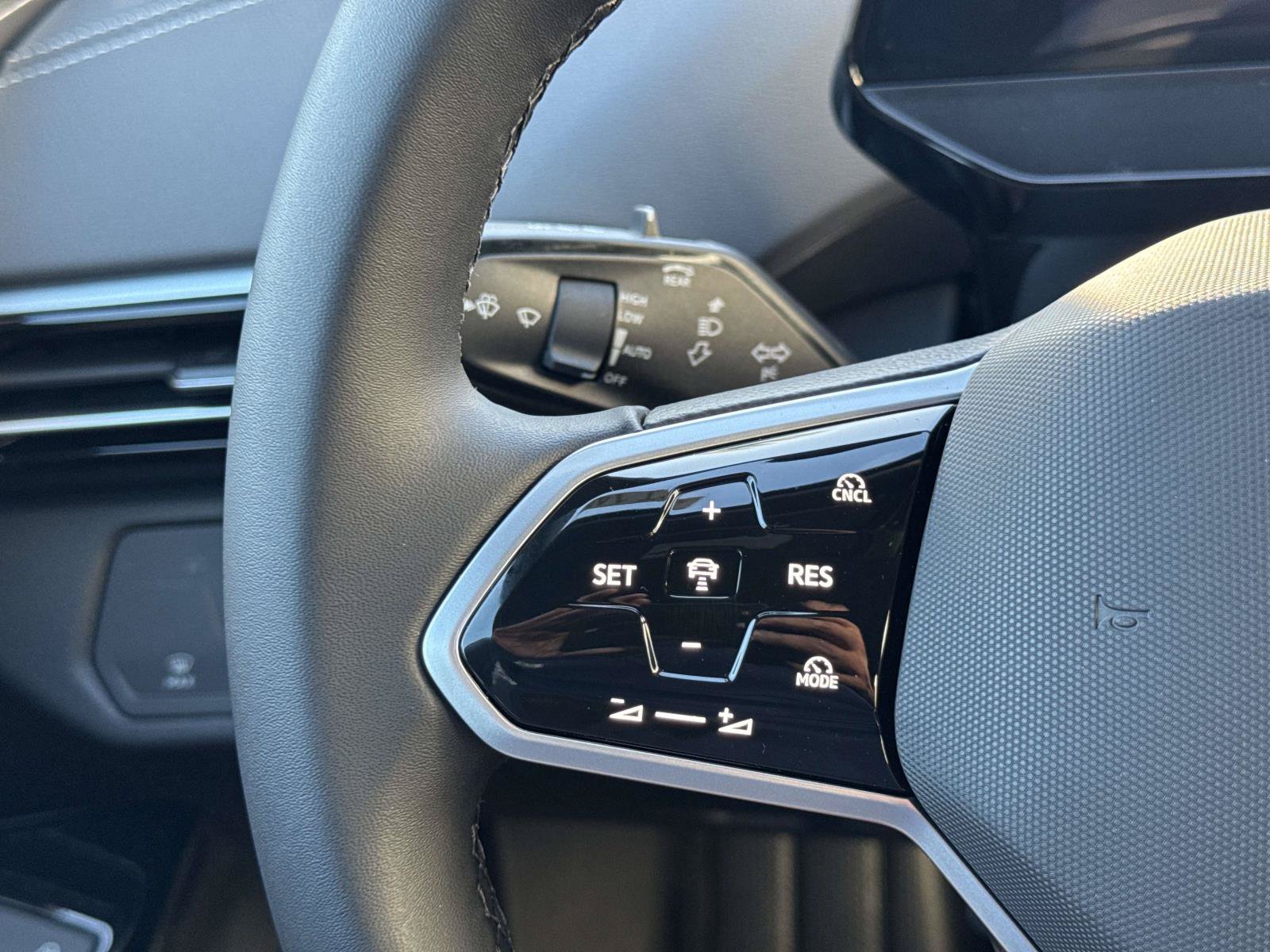 New 2026 Volkswagen ID.4 Pro RWD image 18