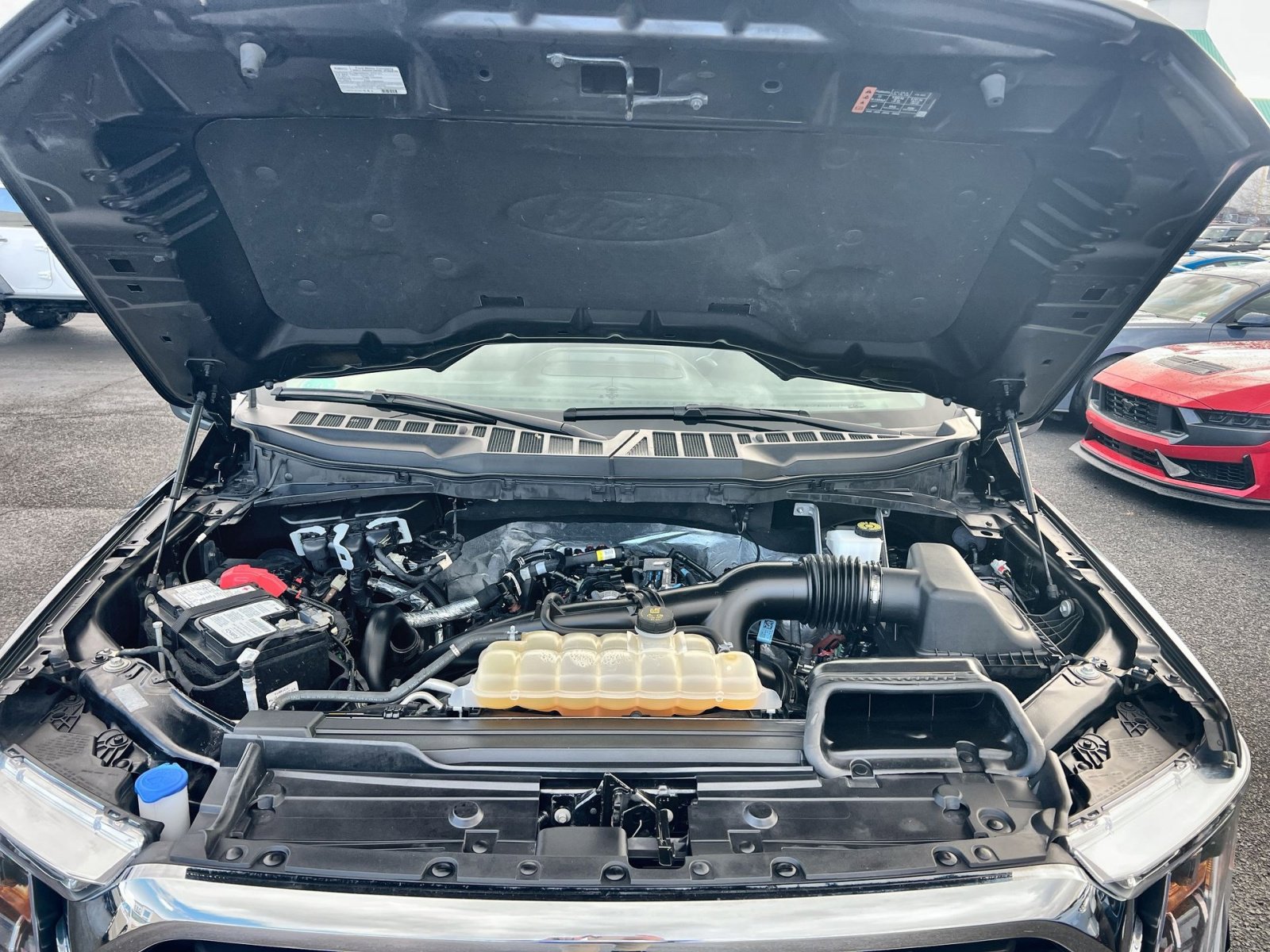 Certified 2022 Ford F150 XLT w/ Equipment Group 302A High image 26