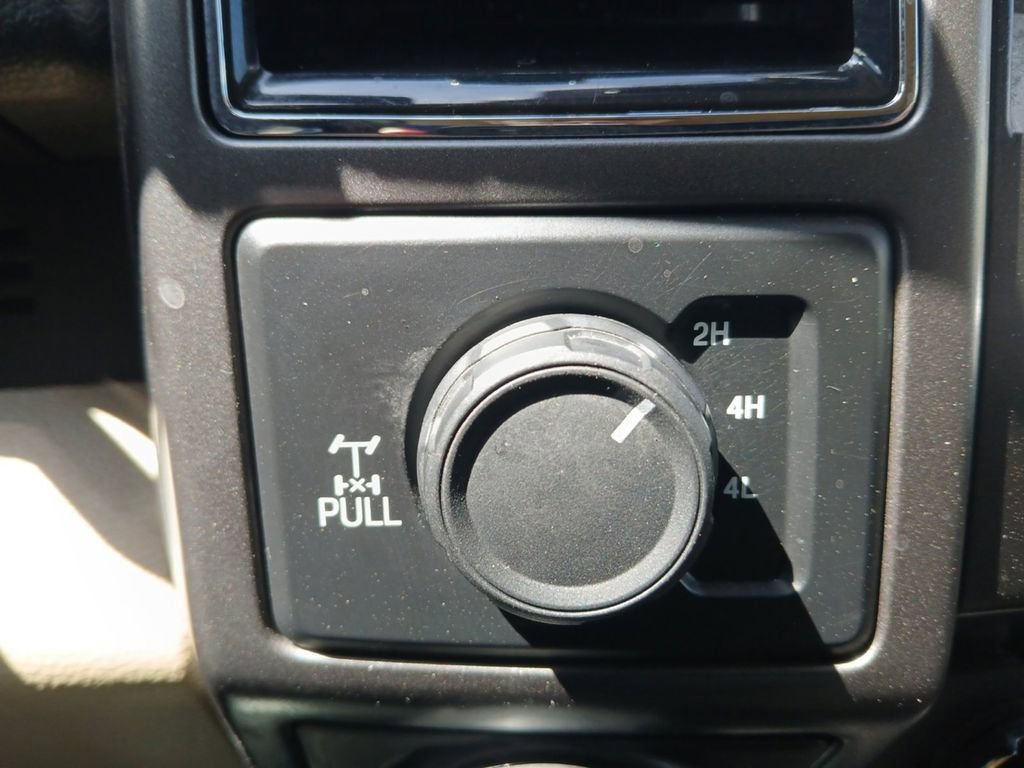 Used 2017 Ford F150 XLT w/ Equipment Group 302A Luxury AWD/4WD image 22