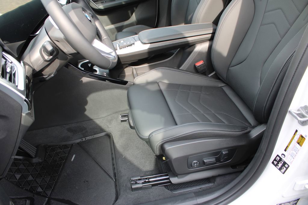 New 2026 BMW X2 xDrive28i image 24