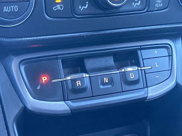 Used 2022 GMC Terrain AT4 w/ Infotainment Package II image 12