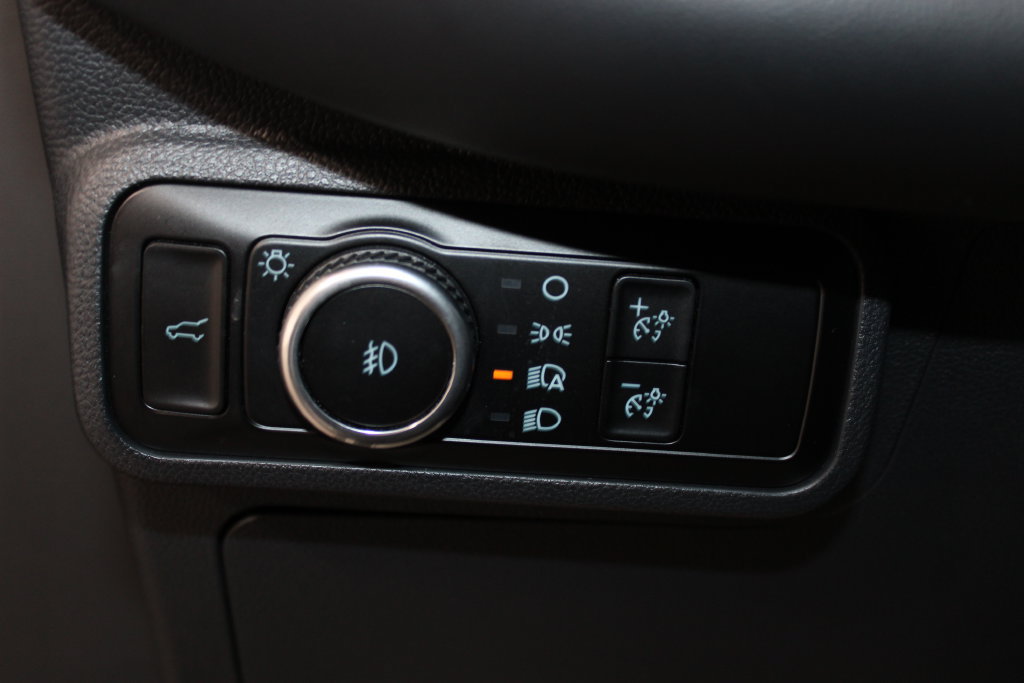 Used 2025 Ford Explorer ST-Line AWD/4WD image 21
