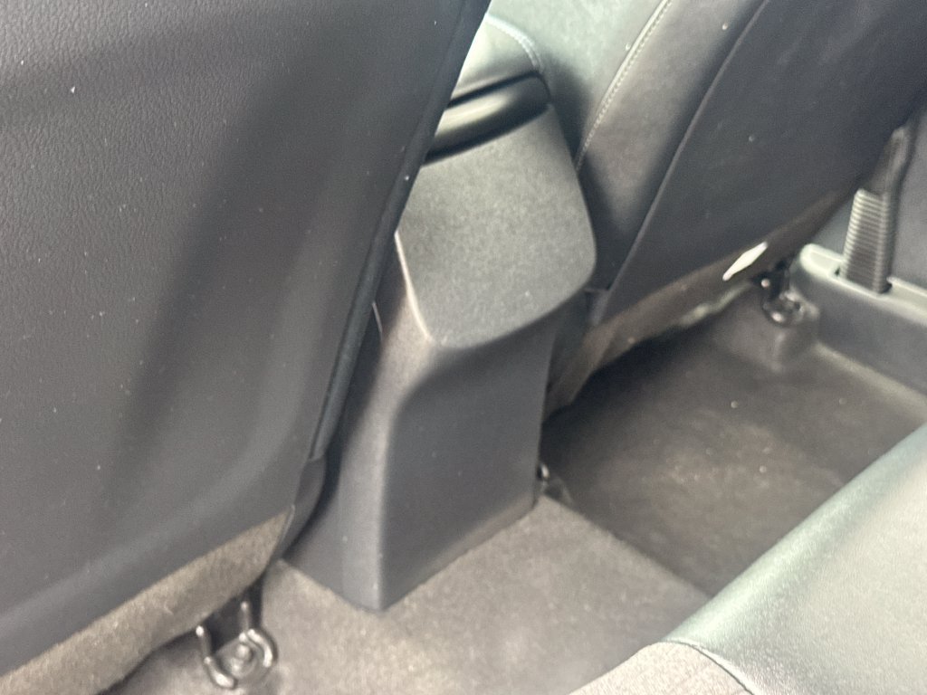 Used 2021 Kia Seltos S AWD/4WD image 37