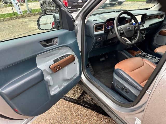 Used 2022 Ford Maverick Lariat w/ Lariat Luxury Package image 13