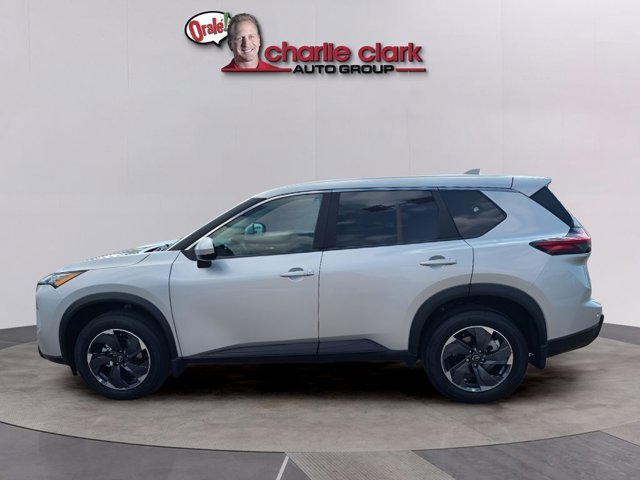 Certified 2024 Nissan Rogue SV image 2