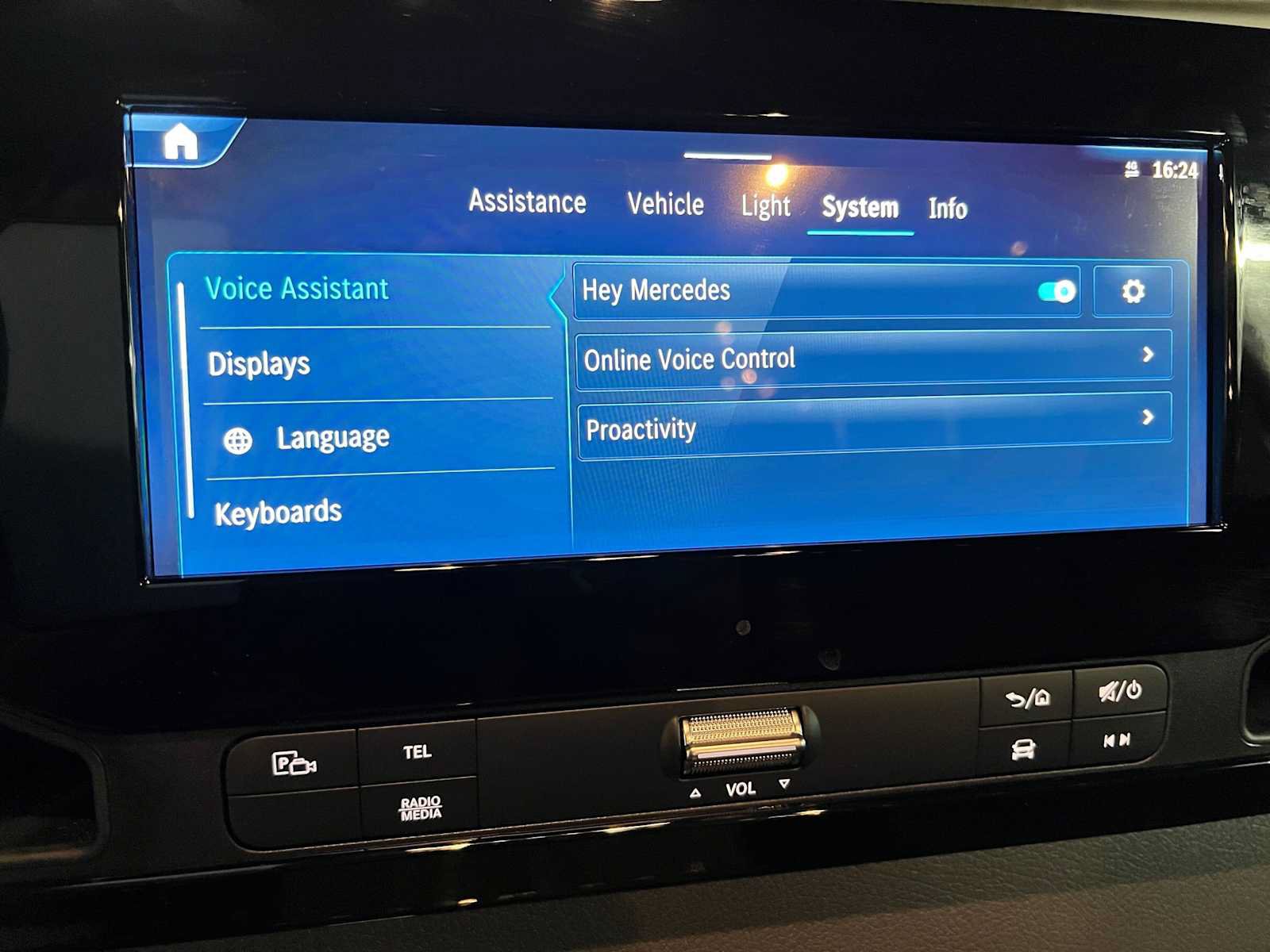 Used 2026 Mercedes-Benz Sprinter 2500 image 40
