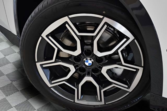 Used 2026 BMW X1 xDrive28i image 14