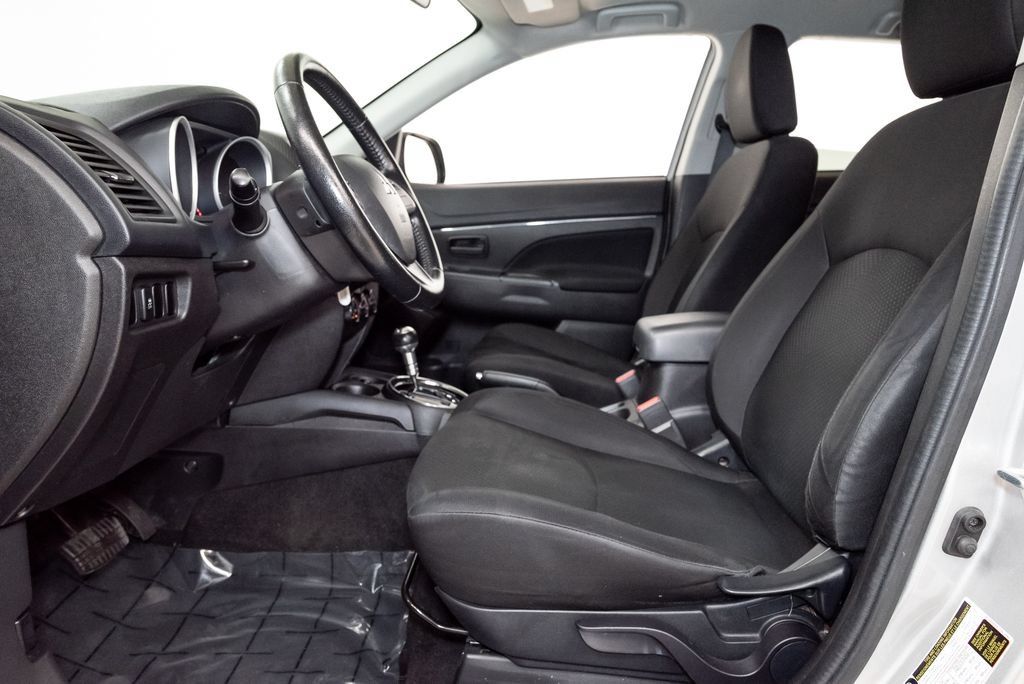 Used 2015 Mitsubishi Outlander Sport ES FWD image 12