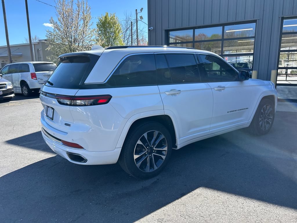 Certified 2023 Jeep Grand Cherokee Overland w/ Luxury Tech Group IV AWD/4WD video 3