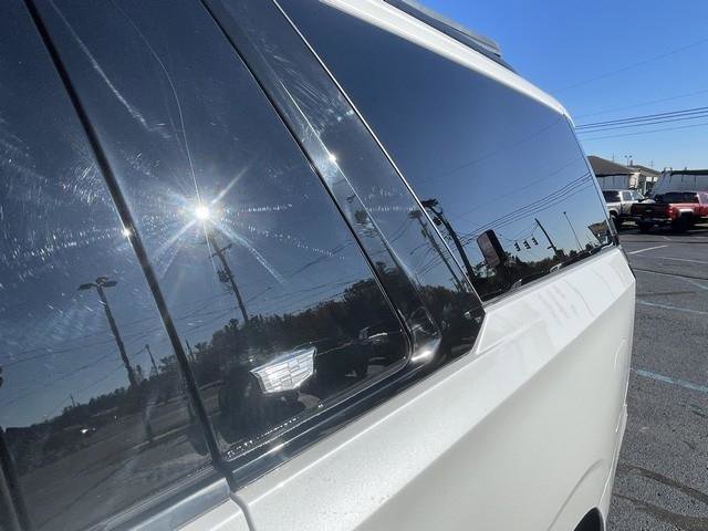 Used 2022 Cadillac Escalade ESV Sport Platinum w/ LPO, ONYX Package image 9